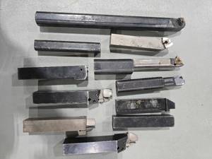 lot 34268 image: Assorted Lathe Tool Holders and Cutting Tools Set&nbsp
