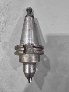 lot 34280 image: CAT40 CNC Tool Holder with End Mill
