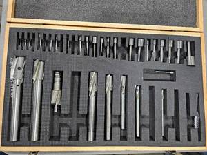 lot 34784 image: Professional Boring Head Tool Set with Wooden Case&nbsp