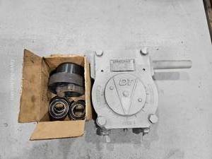lot 34788 image: Dynatorque DT21 Industrial Valve Actuator with Bearings&nbsp