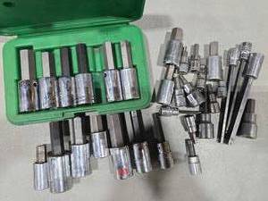 lot 36900 image: SK Tools Hex Bit Socket Set with Case