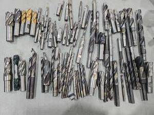 lot 36929 image: Large Lot of Used Industrial End Mills and Drill Bits