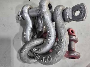 lot 36934 image: WLL 434T Chicago Industrial Shackles