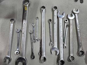lot 36938 image: Wright USA Combination Wrench Set