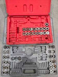 lot 36955 image: Comprehensive Metric Threading Die Set&nbsp