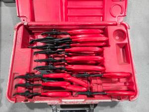 lot 36956 image: Craftsman 50464 Retaining Ring Pliers Set&nbsp
