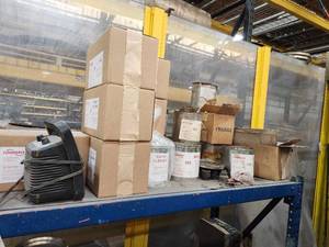 lot 43914 image: Flowserve Industrial Valve Cleaning Kit Lot