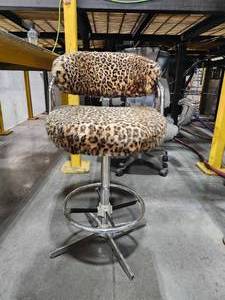 lot 43930 image: &nbspLeopard Print Bar Stool with Chrome Base&nbsp
