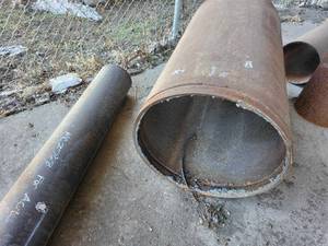 lot 50013 image: (3) Industrial Steel Pipes - Varying sizes