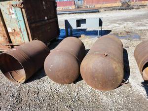 lot 50030 image: (3) Industrial Steel Pipe Top