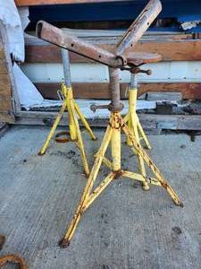 lot 50059 image: &nbspIndustrial Pipe Jack Stands