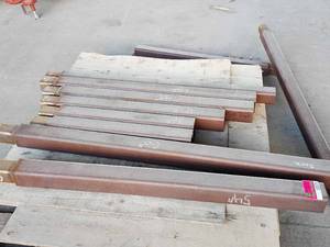 lot 50076 image: Industrial Steel Square Tubes&nbsp