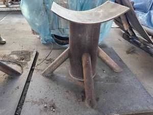 lot 50077 image: &nbspIndustrial Metal Blacksmith Anvil Stand