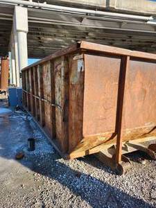 lot 50097 image: Large Industrial Roll-Off Dumpster Container&nbsp