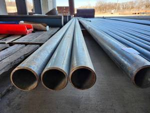 lot 50117 image: (4) Industrial Steel Pipes 3in Diameter