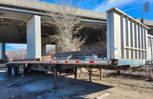 lot 62 image: 2000 Wabash 53 Flatbed Trailer