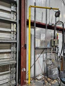 lot 10504 image: Industrial Tool Balancer with Mounting Assembly&nbsp