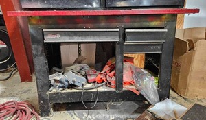 lot 10510 image: Ball Bearing Industrial Tool Cabinet with Contents&nbsp