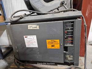 lot 10514 image: GNB Fercharger 100 Industrial Battery Charger Model FER100 18-750T1&nbsp