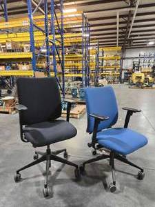 lot 50227 image: Office Task Chairs - Black and Blue Set&nbsp