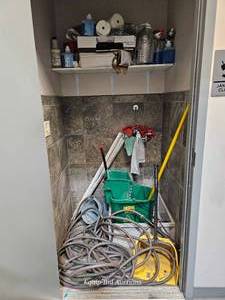 lot 50244 image: Commercial Janitorial Cleaning Supply Lot&nbsp
