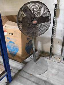 lot 50281 image: Dayton Industrial Pedestal Fan&nbsp