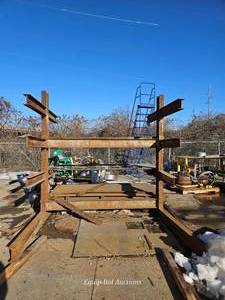 lot 50187 image: Industrial Steel Cantilever Storage Rack