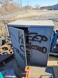 lot 50211 image: Industrial Metal Storage Cabinet
