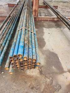 lot 50379 image: (32) Bundled 21ft Industrial Steel Pipes Bundle - Blue Coating 2in Diameter