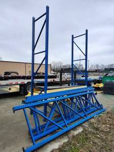 lot 43970 image: Industrial Pallet Rack System with Beams