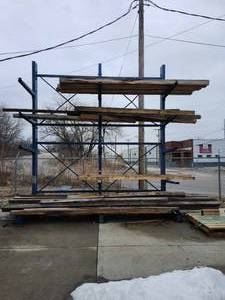 lot 43985 image: Industrial Cantilever Storage Rack System