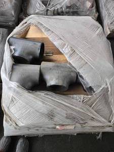 lot 50447 image: 6-inch Standard Welded Steel Tee Fittings