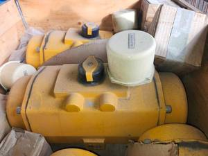 lot 48055 image: Elo-Matic Pneumatic Actuator Lot