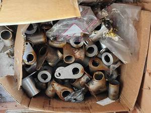 lot 48072 image: Industrial Machine Parts and Bushings