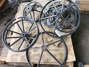 lot 48073 image: Industrial Wheels, Varying sizes