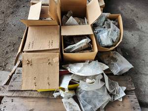 lot 48074 image: Bulk Industrial Smith Valve Hardware Components