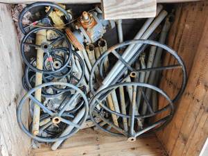 lot 48077 image: Cameron Grove Industrial Valve with Handwheels Model MC-1310.