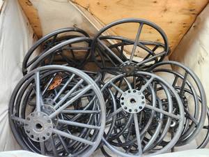 lot 48092 image: Lot of Industrial Wheels, 16in
