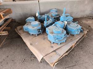 lot 45284 image: Dynatorque Industrial Valve Actuators