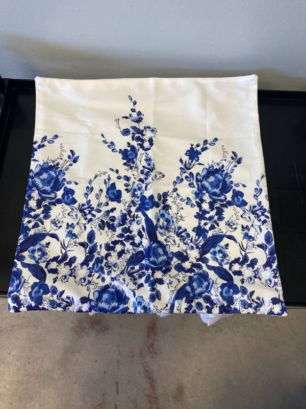 lot 2554 image: (1) Floral Blue and White Throw pillow Case- Very soft
