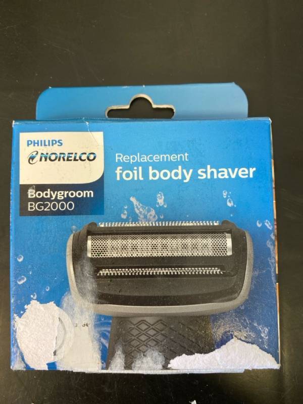 lot 2460 image: Philips Norelco Bodygroom BG2000 Replacement blade- Factory sealed