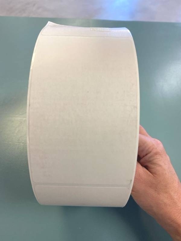 lot 2202 image: No Perf 3 x 5 D.T freezer labels 1,300 per roll