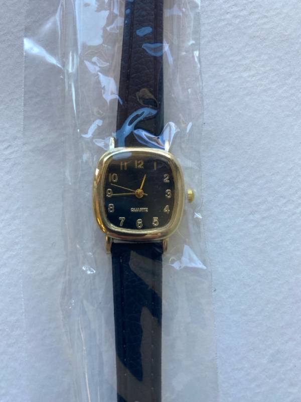 lot 2506 image: Small Black square base fashion watch