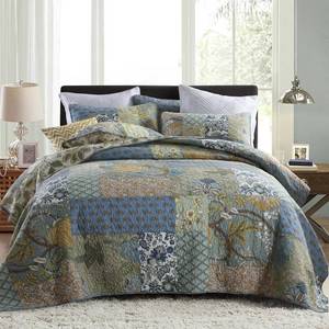 lot 12017 image: Secgo Queen Comforter Set for Bed - 100% Cotton Quilts Queen Size, Green, Sage Bedspreads (90  98 Inch) with 2 Pillow Shams, Patchwork Reversible Lightweight Bedding - Retail $80.21