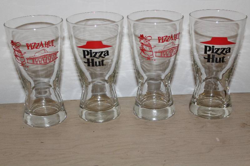 lot 7730 image: Lot of 4 Pizza Hut Pilsner Glasses- New Old Stock- Neat