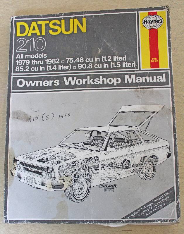 lot 8068 image: Datsun Owners Manual