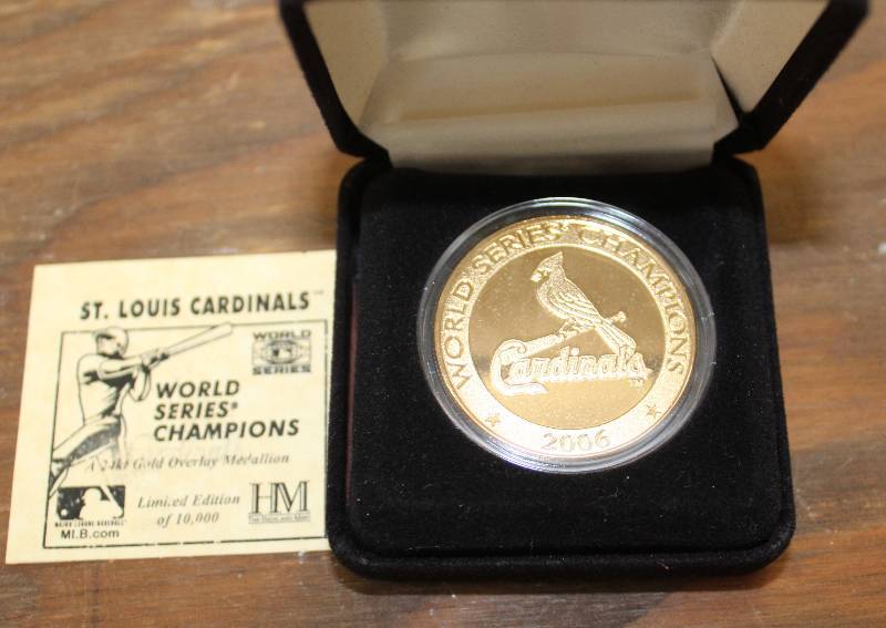 lot 8004 image: 2006 St. Louis Cardinals World Series Championship 24K Gold Overlay Medallion- WOW
