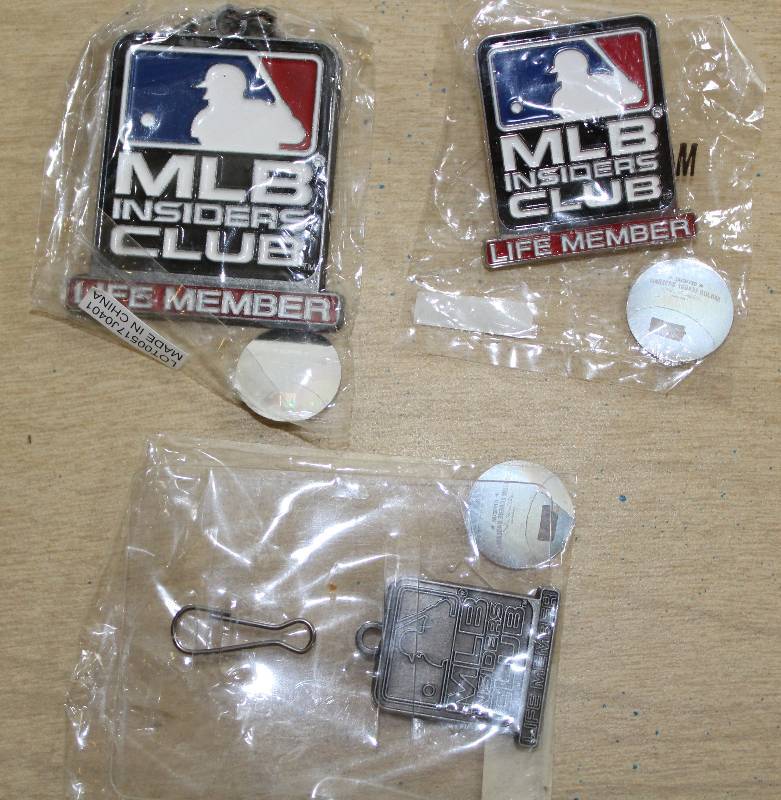 lot 8021 image: MLB Insider Club Memorabilia- Check This Out