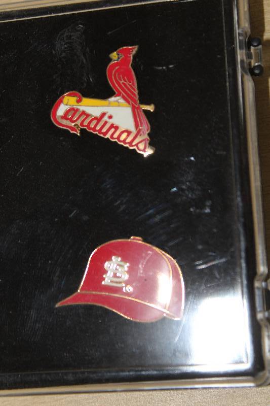 lot 8030 image: St. Louis Cardinals Baseball Pin Gift Set- Cool