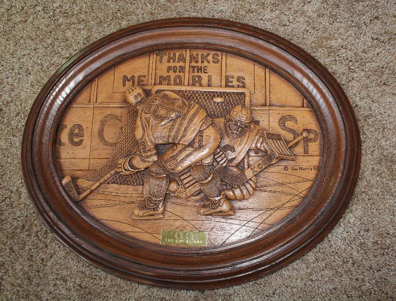 lot 8119 image: Wayne Gretzky Plaque